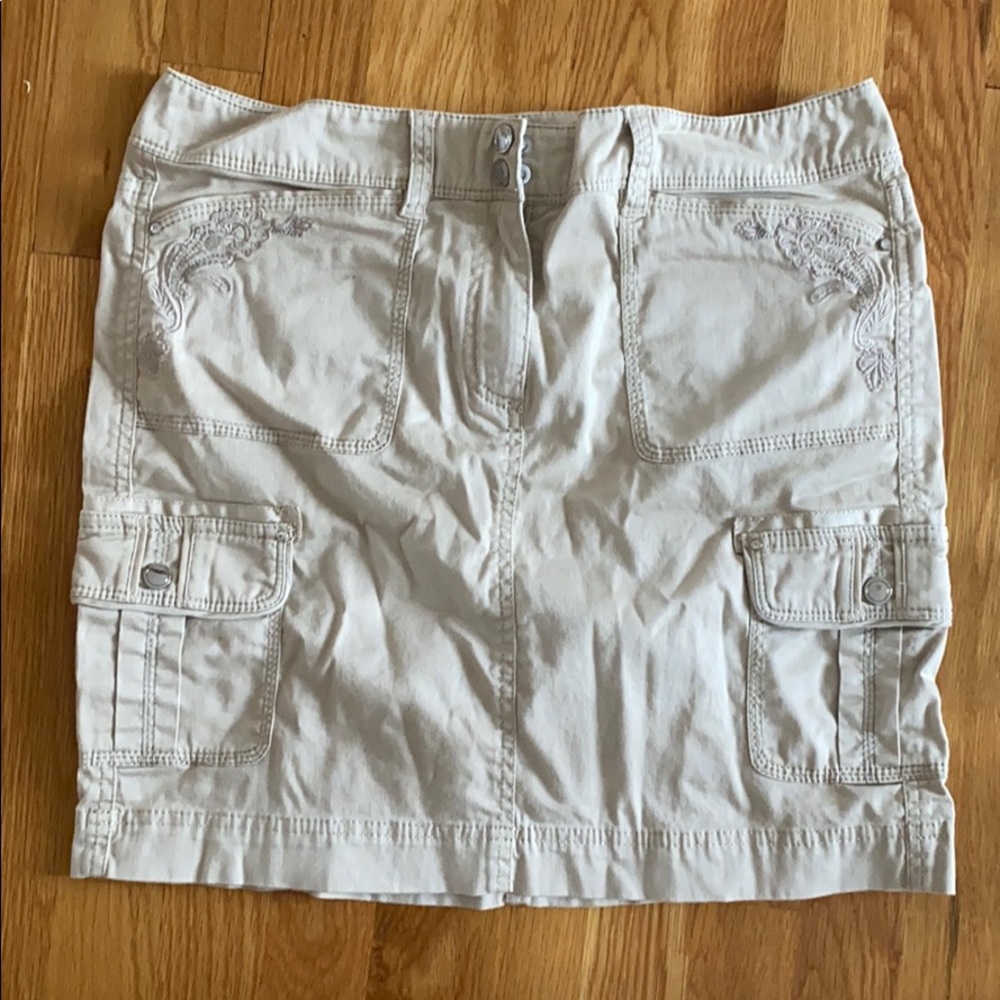 Khaki skirt